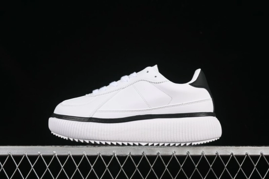 Onitsuka Tiger Delecity Thick Sole Low-Top Lifestyle Sneakers - 1183B873-101