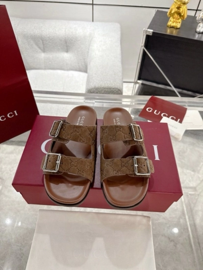 2025 Unisex Gucci Brown Leather Slippers Double G Embossed AS00240