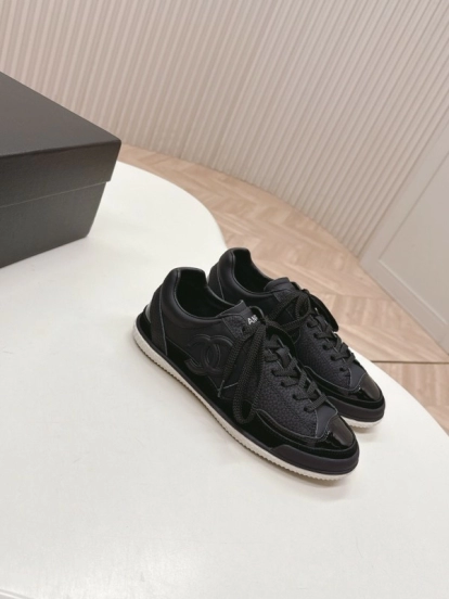 Chanel 2025 SS Casual Sneakers Training Shoes - LY00300