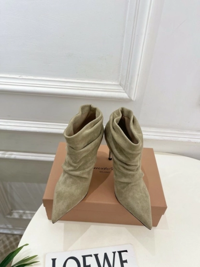 Gianvito Rossi GR Pointed Toe Retro Pleated High Heel Ankle Boots - KFY00340