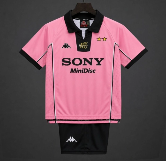Retro 97/98 Juventus Pink Away Jersey